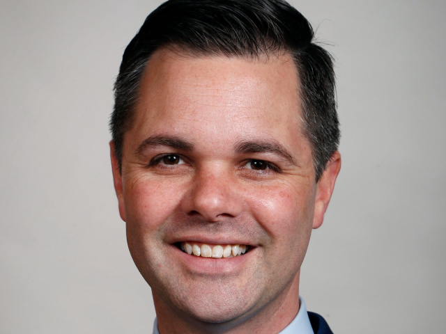 IA Republican Zach Nunn Wins Third Congressional District Party Primary - Vimarsana News