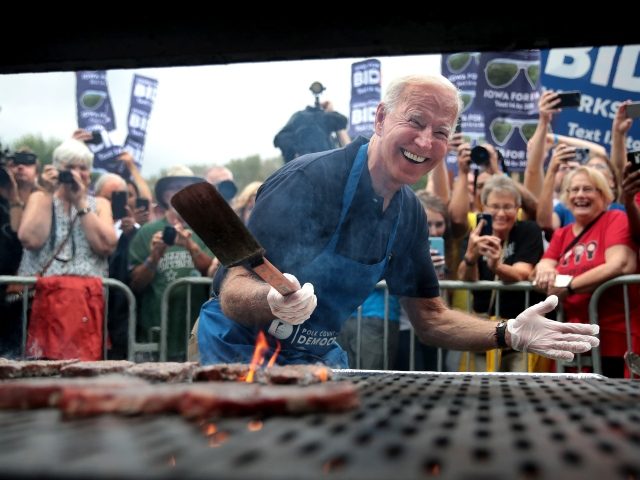 DES MOINES, IOWA - SEPTEMBER 21: Democratic presidential candidate, former Vice President