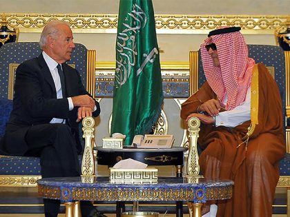 Saudi Foreign Minister Prince Saud al-Faisal (R) meets with US Vice President Joe Biden in