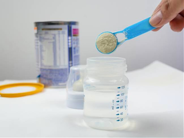 VIDEO: Citizens Help Mother in Need of Special Baby Formula - Vimarsana News