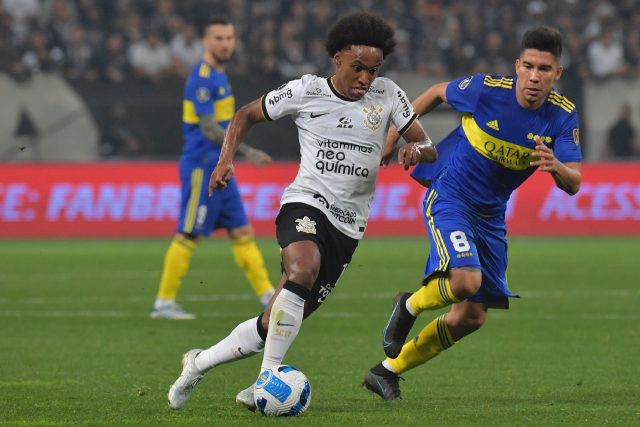 Corinthians and Boca Juniors played out a 0-0 draw in Sao Paulo in their third meeting in