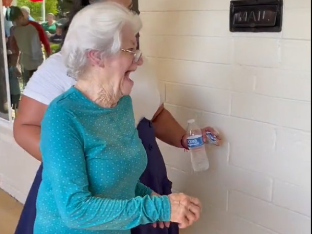 WATCH: Neighbors Adopt Woman Who Lost Veteran Husband and Home - Vimarsana News