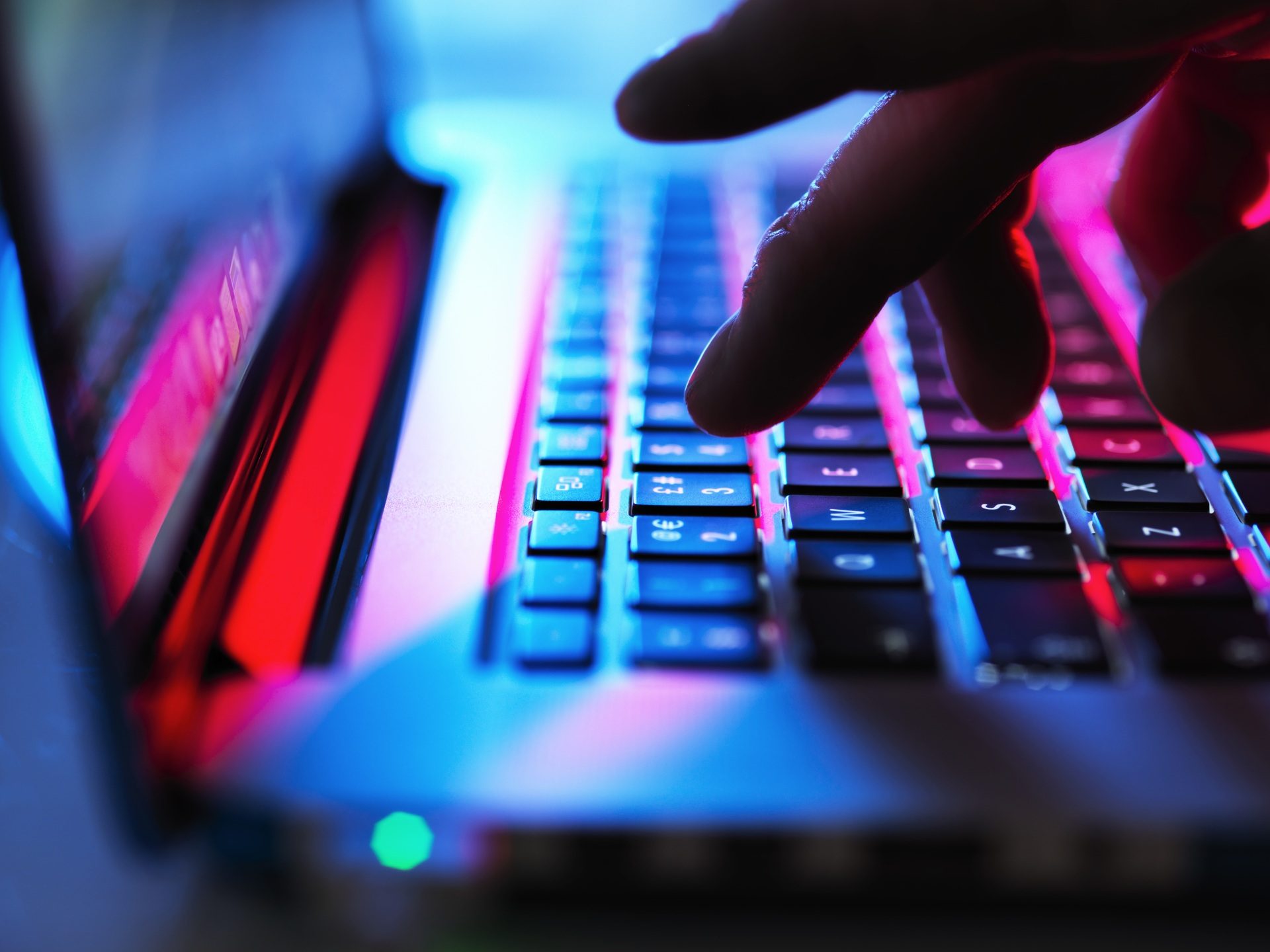 Tory MPs Suddenly Turn on Online Speech Control Bill During PM Election - Vimarsana News