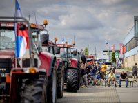 Supermarket Shelves Bare as Dutch Farmers Continue Nation-Wide Protests