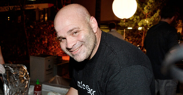 ‘Top Chef’ star Howard Kleinberg dies of a heart attack at the age of 46.