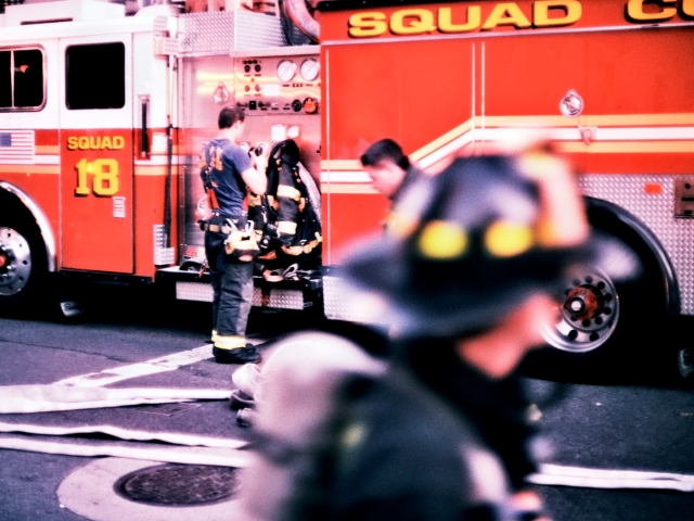 New York City Firefighter's Leg Crushed by SUV During Rescue Effort - Vimarsana News