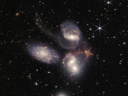 main_image_galaxies_stephans_quintet_sq_nircam_miri_final-1280