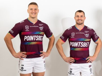 The revolt by seven rugby league players in Sydney, Australia, against wearing a controversial gay pride team jersey has widened, a report claimed Tuesday.