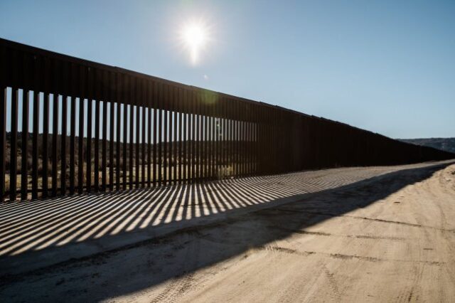 Biden admin. OKs project to fill gaps in border wall near Yuma