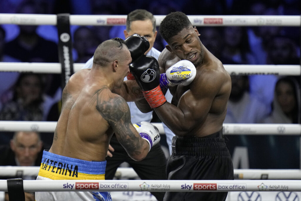 WATCH: Anthony Joshua has a nervous breakdown in the ring after his second loss to Usyk