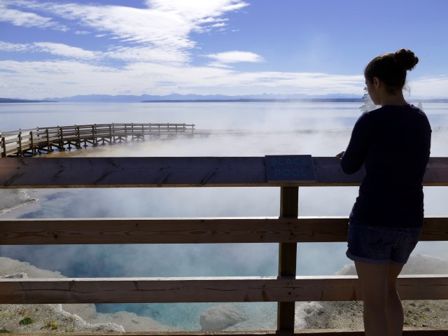 Part of Human Foot in Shoe Discovered in Yellowstone Hot Spring - Vimarsana News