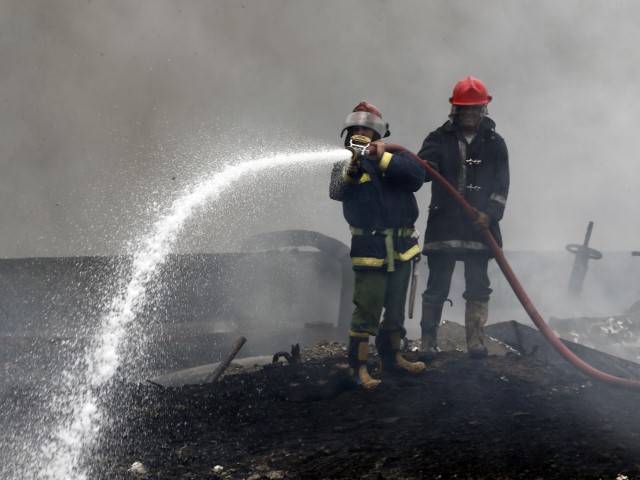 Socialism: Cuba Offers Chicken, Deodorant as Rewards to First Responders at Largest Fire in Nation's History - Vimarsana News