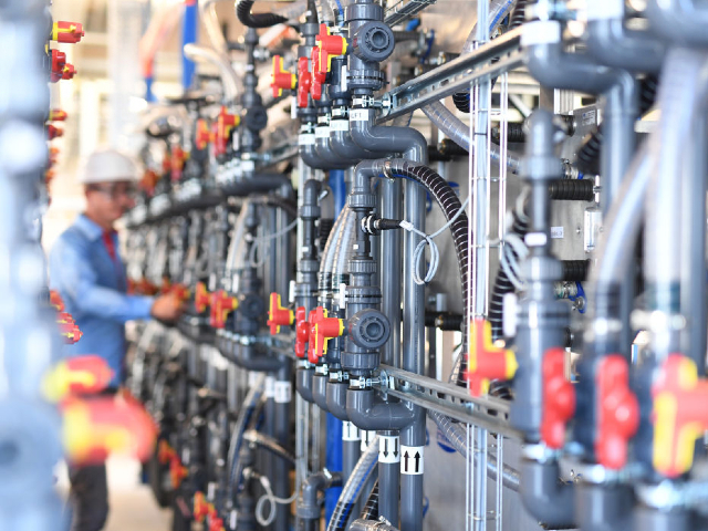 U.S. Department of Energy Gives Battery Technology to China - Vimarsana News