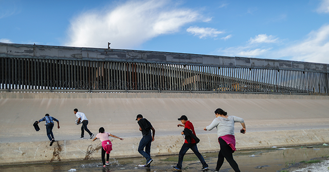 WATCH: White House falsely claims immigrants ‘do not cross the border’