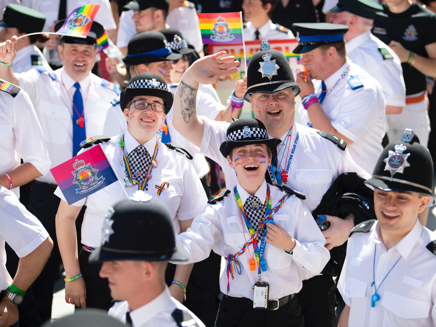Watch: Police Remove Trans-Critical Lesbians From LGBT+ Pride Parade - Vimarsana News