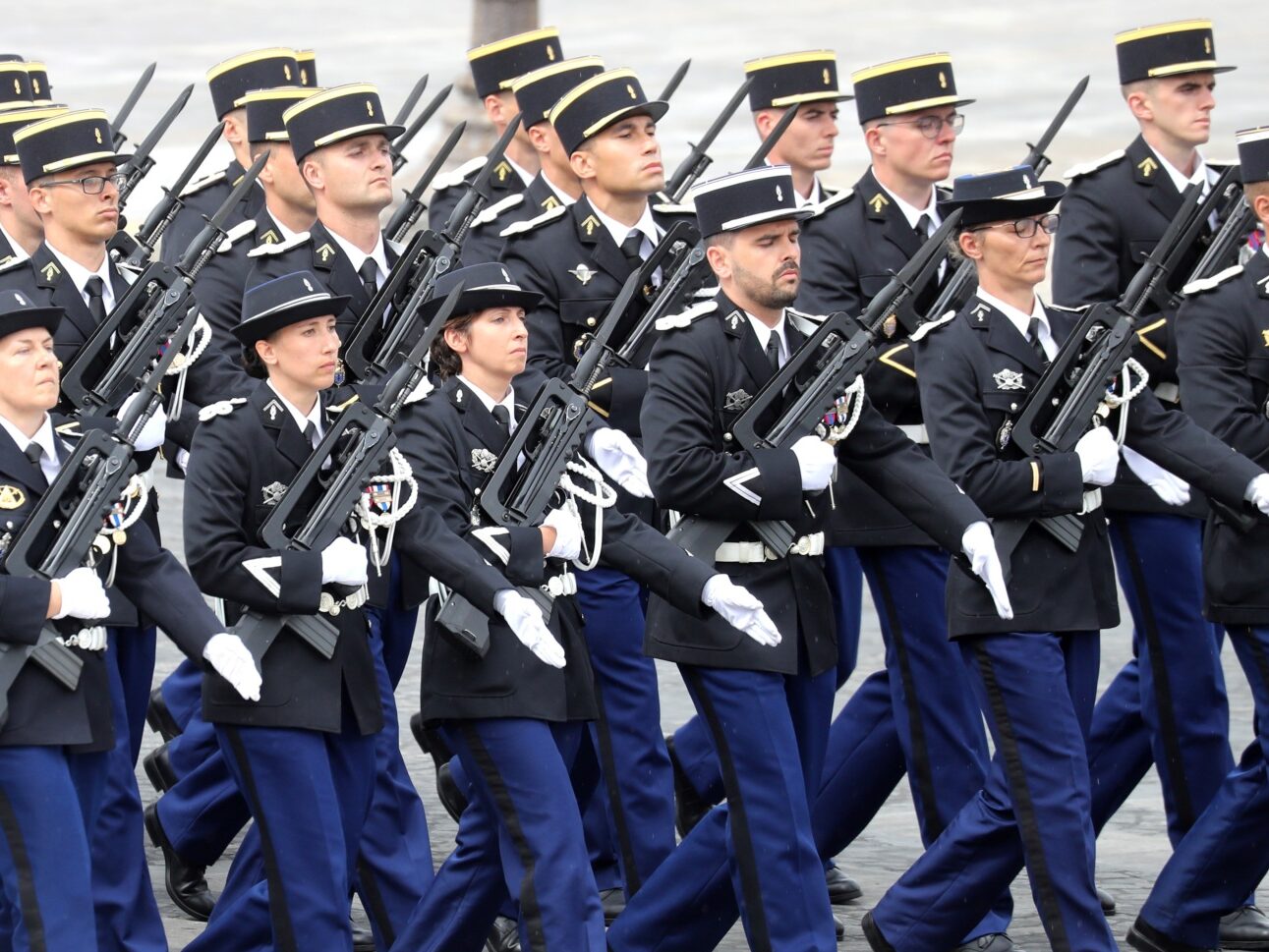 Great Reset: France to Recruit 3,000 'Green Police' over Climate Change - Vimarsana News
