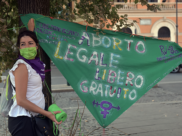 The Non Una di meno (Not one less) movement in Piazza Esquilino for free and safe abortion and against conscientious objection in public facilities on September 28, 2021 in Rome, Italy. On the occasion of the World Day for Free and Safe Abortion, the Coordination of Women's Consultatories and Free …