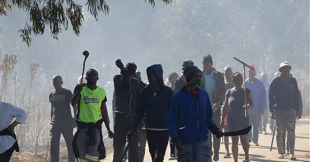 South Africans Wielding Machetes Attack Illegal Miners over Gang Rape