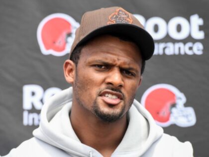Joel Bitonio on Fans Booing Deshaun Watson: ‘More than Ever, Cleveland Against the World’