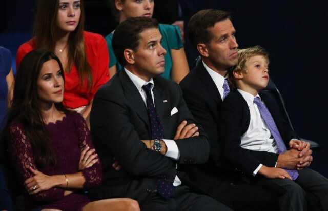 Ashley Biden (L), Hunter Biden (C) and the late Beau Biden (R) watch their father, now-Pr