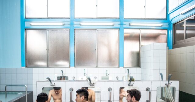 Japanese bath houses find new ways to stay afloat - Breitbart