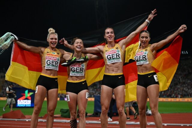 Team Germany celebrate gold in the women's 4x100m relay final