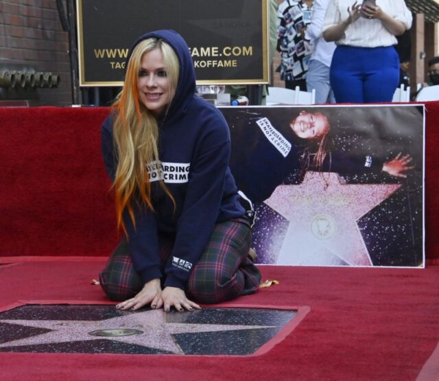 Avril Lavigne Receives Star On The Hollywood Walk Of Fame   YouTube