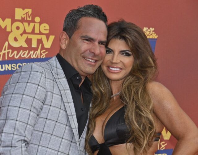 Reality TV star Teresa Giudice marries Louie Ruelas