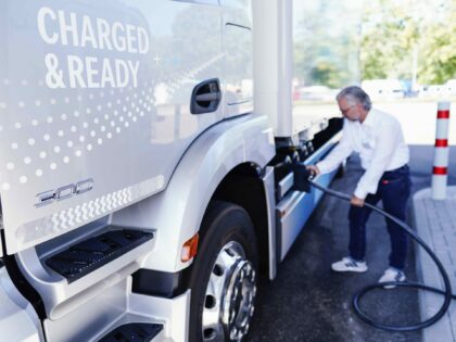 Electric truck (Uwe Anspach/picture alliance via Getty)