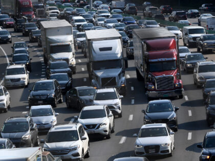 MCLEAN, VA - JULY 27: Traffic is bumper to bumper on the inner loop of the Beltway and heavy on the outer loop during the evening rush near the American Legion Bridge as temperatures soar to the mid-90s July 27, 2021 in McLean, VA. (Photo by Katherine Frey/The Washington Post …