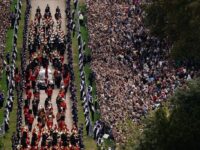 Lane: At the End of an Era, a Stoic Britain Says Farewell to Queen with Greatest Show on Earth