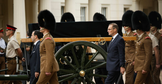 Pictures: With One Week to Go, British Army Rehearses Royal Funeral