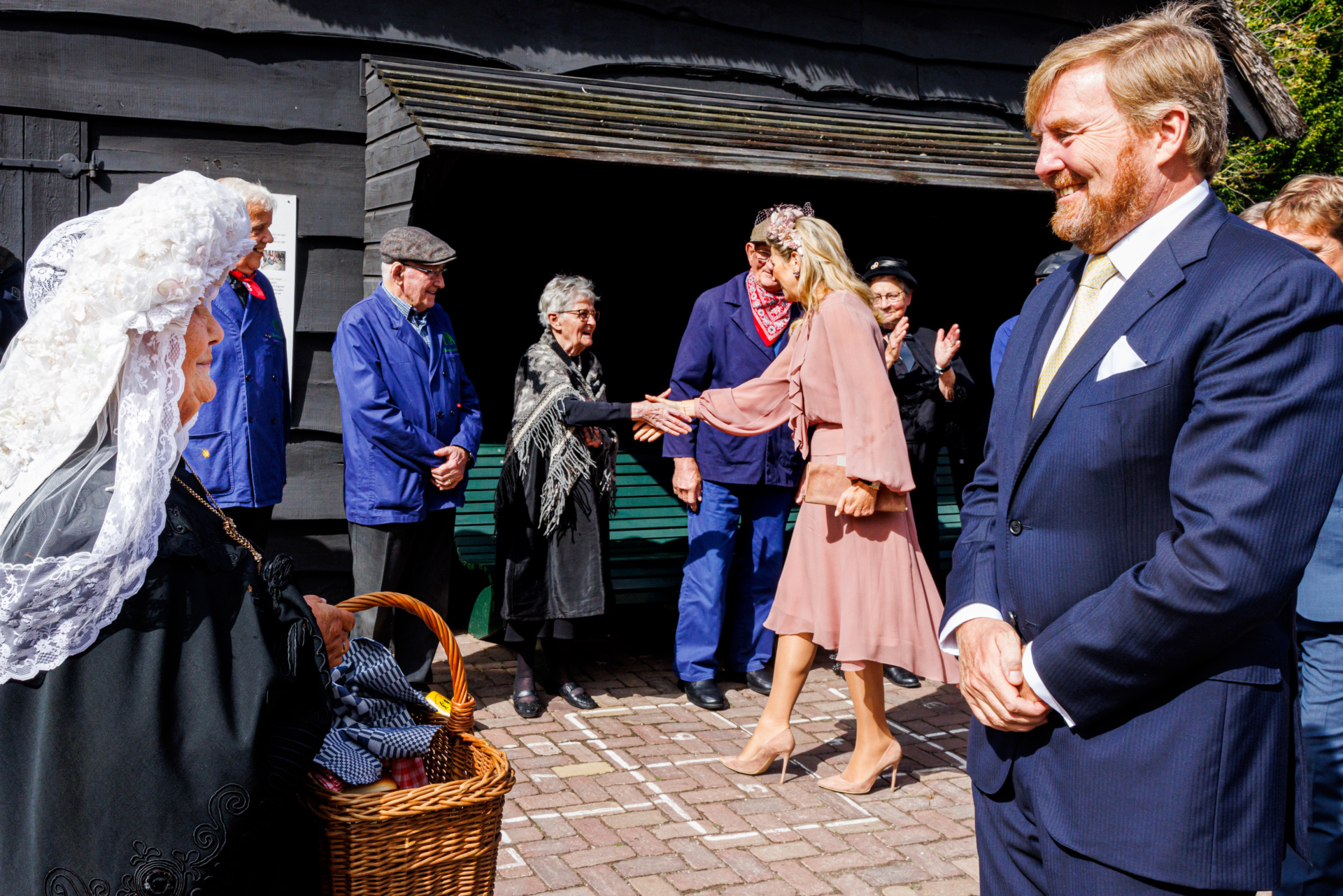DEURNE, NETHERLANDS - SEPTEMBER 15: King Willem-Alexander of The Netherlands and Queen Maxima visit the Farmers Museum during the King and Queen's visit to the Peel region on September 15, 2022 in Deurne, Netherlands. (Photo by Patrick van Katwijk/Getty Images)