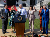 Exclusive— Sen. Joni Ernst: ‘James Taylor Playing Music’ at White House ‘Fancy Party’ Is ‘Celebrating the Plight of the American People’