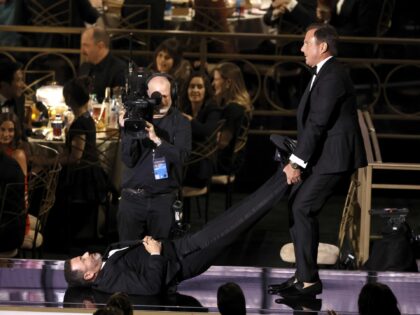 Jimmy Kimmel dragged (Kevin Winter / Getty)