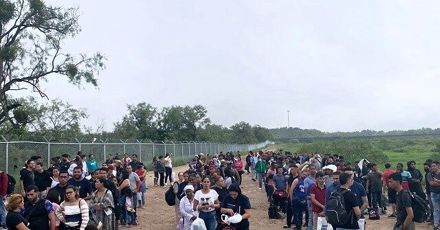 5K Migrants Walked Across Border over Labor Day Weekend in One TX Sector