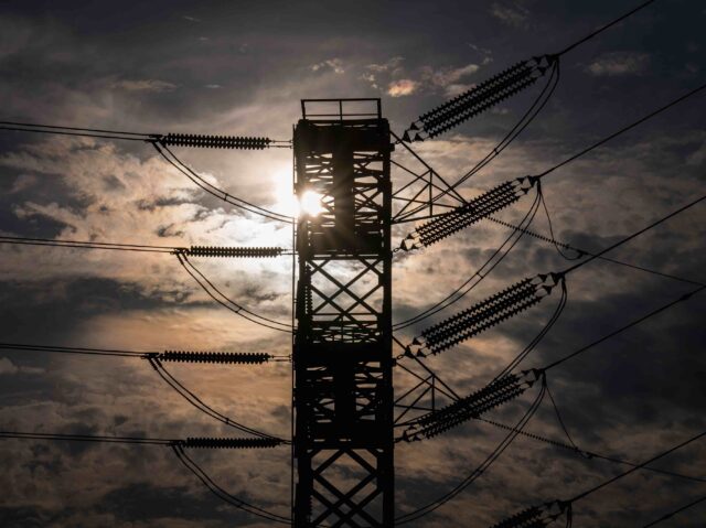 California Issues Second Consecutive 'Energy Emergency Alert': 'Be Prepared for Possible Outages' - Vimarsana News