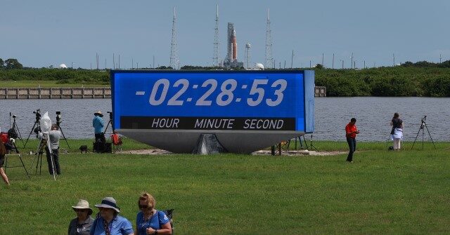 NASA Postpones 2nd Attempt of Artemis I Launch Due to Fuel Leak