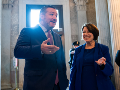 UNITED STATES - MAY 26: Sens. Ted Cruz, R-Texas, and Amy Klobuchar, D-Minn., are seen in t