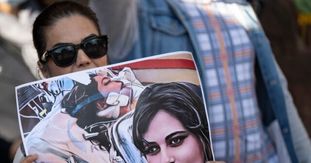 Iran: Death Toll Grows in Mahsa Amini Murder Protests