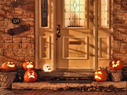 Halloween in Canada Jack-o'-lanterns rest on a doorstep during Halloween night in Toronto, Ontario, Canada. (Creative Touch Imaging Ltd./NurPhoto via Getty Images)