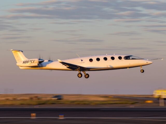 Plug-In Planes: Electric Passenger Aircraft Completes 8-Minute Test Flight