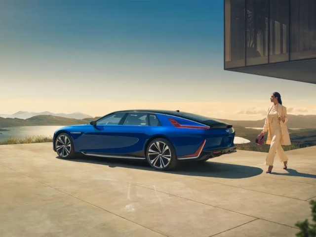 Toy for the Elites: Cadillac's $300,000 Electric 'Celestiq' Gets Just 300 Miles per Charge - Vimarsana News