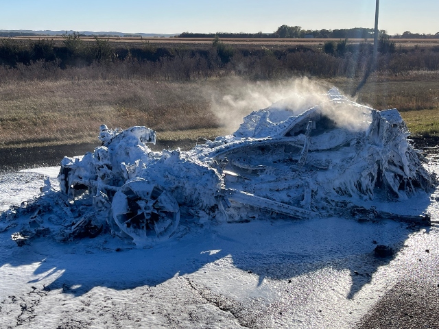 Battery Fire Turns Electric Vehicle into Unrecognizable Mess in South Dakota - Vimarsana News