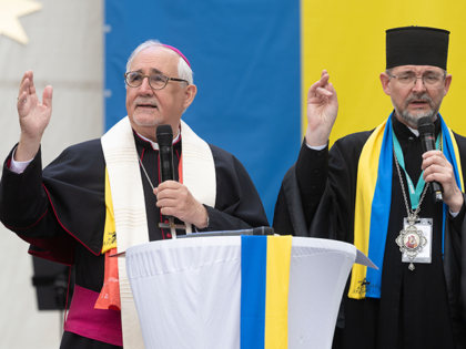 Baden-Wuerttemberg, Stuttgart: Gebhard Fürst (l), Bishop of the Diocese of Rottenburg-Stu