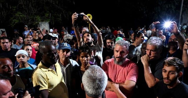 Cuba: Communists Arrest Dozens During Hurricane Protests - Vimarsana News