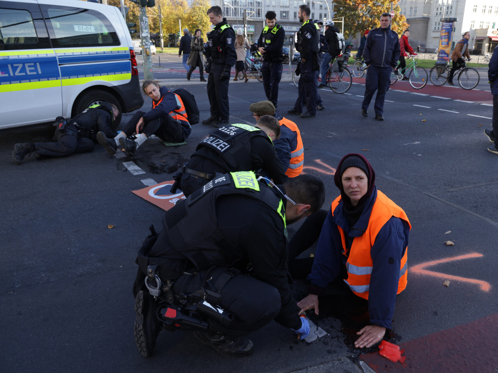 Climate Extremists Now Endangering Lives in German Capital - Vimarsana News