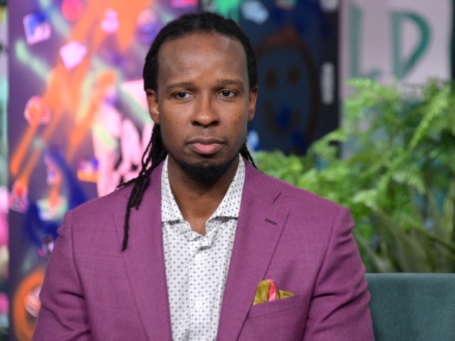 Critical Race Theory Pusher Ibram X. Kendi Throws First Pitch at Fenway Park - Vimarsana News