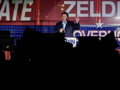 Florida Gov. Ron DeSantis campaigns for New York Republican gubernatorial candidate Lee Ze
