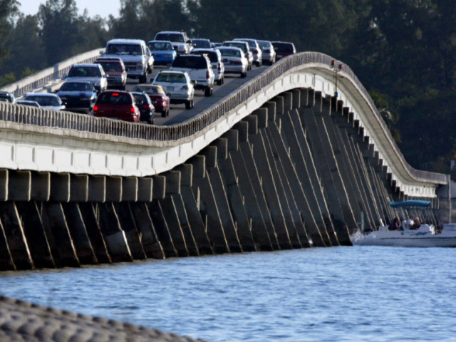 Florida: Sanibel Causeway Damaged by Hurricane Ian to Reopen - Vimarsana News